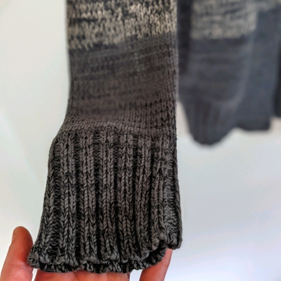 Billabong - button up sweater - Picture 6 of 14